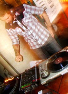 feira-no-paribar-dj